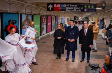 Más 1.6 millones turistas neoyorquinos visitan cada año RD