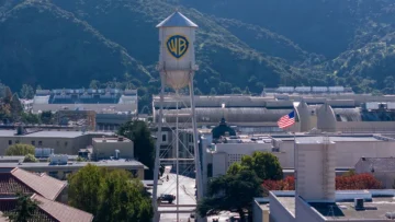 El consejo de Warner rechaza la opa de Paramount y defiende el acuerdo con Netflix El consejo de Warner rechaza la opa de Paramount y defiende el acuerdo con Netflix