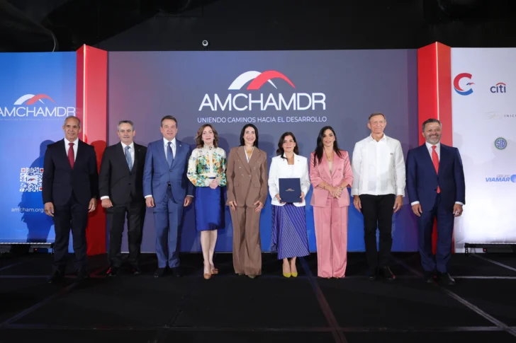 Embajadora de los EE.UU. resalta seguridad, fortaleza y prosperidad compartidas con RD Embajadora de los EE.UU. resalta seguridad, fortaleza y prosperidad compartidas con RD