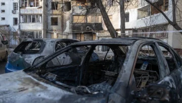 Guerra en Ucrania: Kiev y Moscú se acusan mutuamente de ataques durante la noche de Año Nuevo Guerra en Ucrania: Kiev y Moscú se acusan mutuamente de ataques durante la noche de Año Nuevo