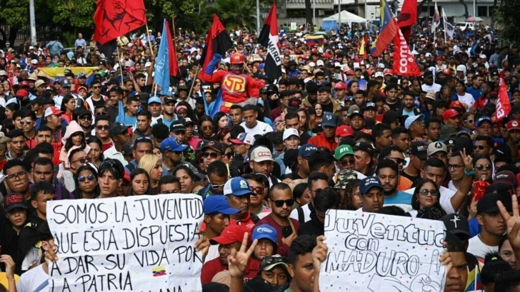 Nueva marcha en Caracas de los partidarios de Maduro, una semana después de su captura