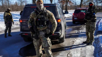 En Mineápolis, el ICE continúa con las detenciones mientras Trump intenta calmar los ánimos