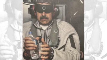 Por qué le taparon los ojos y los oídos a Maduro al detenerlo Por qué le taparon los ojos y los oídos a Maduro al detenerlo