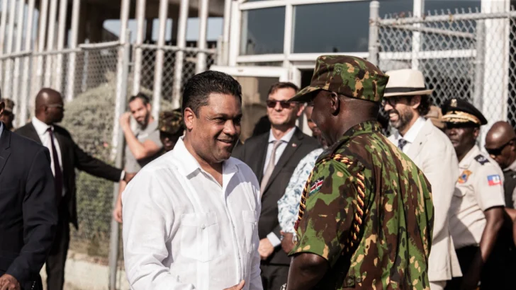 Tal vez dejar a los haitianos resolver su problema es la mejor opción