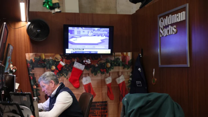 Wall Street cierra mixto con el S&P 500 y el Dow Jones retrocediendo desde niveles récord Wall Street cierra mixto con el S&P 500 y el Dow Jones retrocediendo desde niveles récord