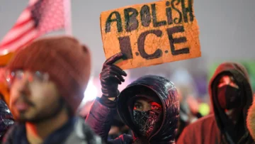 Estados Unidos: Un influencer cercano a Trump compara los métodos del ICE con los de la Gestapo