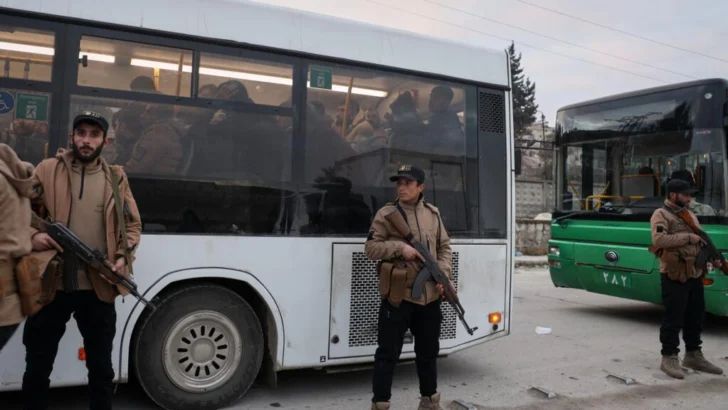 Fuerzas kurdas evacuan ciudad de Alepo tras varios días de duros combates