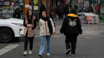 Irán: En las calles de Teherán se miden dos realidades paralelas ante la crisis económica Irán: En las calles de Teherán se miden dos realidades paralelas ante la crisis económica