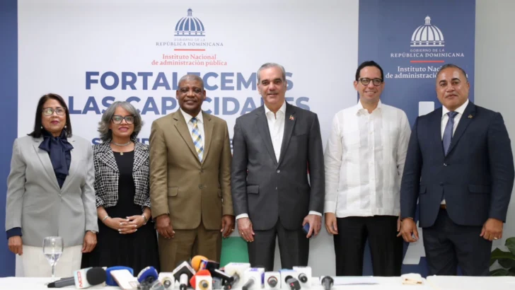 Abinader anuncia relanzamiento del Instituto de Administración Pública Abinader anuncia relanzamiento del Instituto de Administración Pública