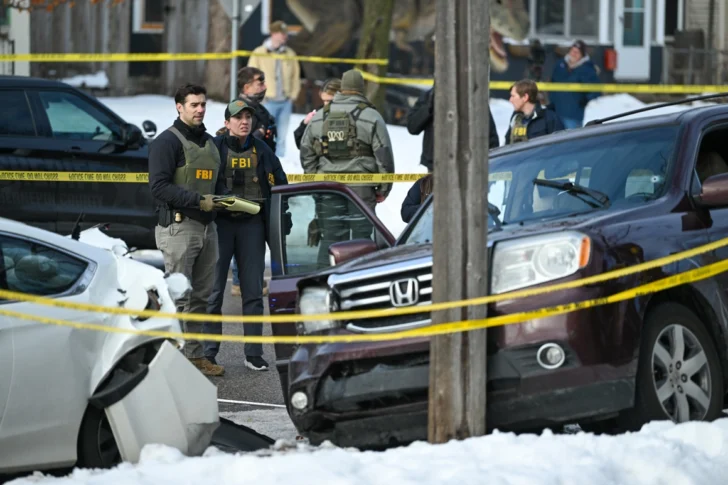 Video grabado por agente del ICE revela nuevos detalles de disparos a mujer en Mineápolis