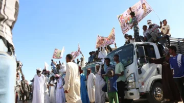 Mueren 103 personas en choques entre Ejército sudanés y paramilitares en frontera con Chad