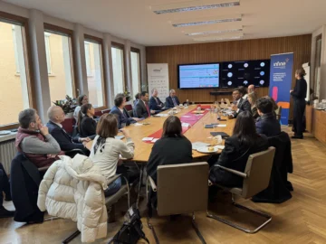 Banfondesa presenta modelo de negocio inclusivo y sostenible