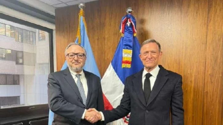 Canciller Álvarez se reúne en EEUU con Representante Especial de la Fuerza de Supresión de Bandas para Haití