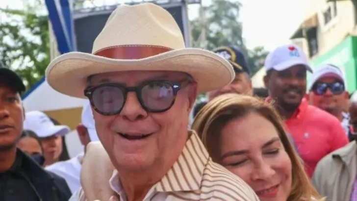 Hipólito se adelanta y le tercia la ñoña a Carolina: asegura será la Hipólito se adelanta y le tercia la ñoña a Carolina: asegura será la