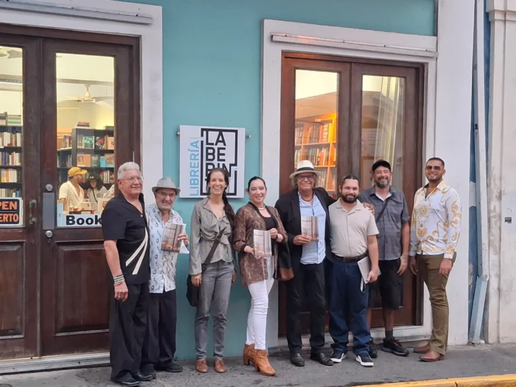 Presentación de la novela Renaida, en San Juan, Puerto Rico Presentación de la novela Renaida, en San Juan, Puerto Rico