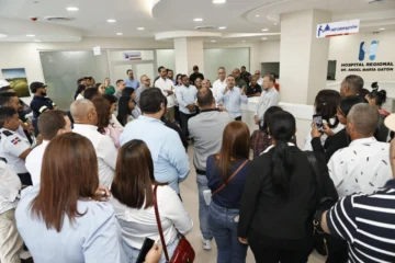 Director del SNS supervisa hospital Ángel María Gatón y anuncia apertura segunda fase