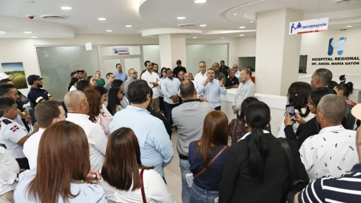 Director del SNS supervisa hospital Ángel María Gatón y anuncia apertura segunda fase