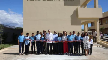 Abinader inaugura el Centro Educativo León Romilio Rodríguez Ventura en Matas de Farfán
