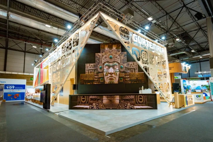 FITUR premia a los mejores stands en empresas, destinos y comunidades