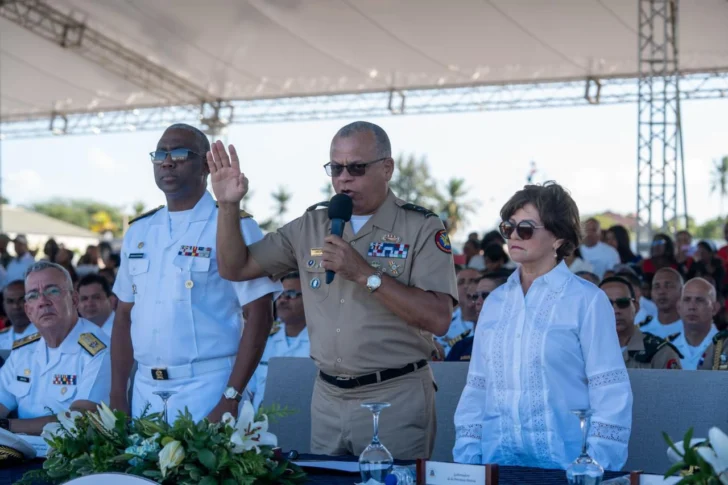 La Armada graduó a 272 grumetes en la Base Naval Las Calderas