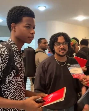 Jóvenes músicos muestran entusiasmo por participar en el Berklee en Santo Domingo 2026 Jóvenes músicos muestran entusiasmo por participar en el Berklee en Santo Domingo 2026
