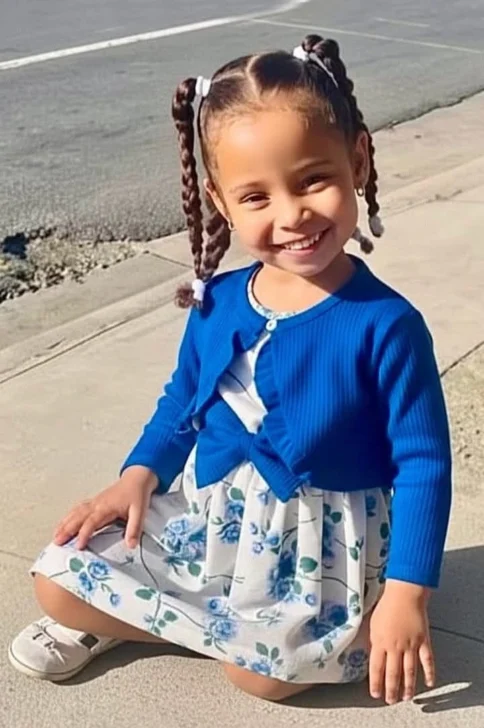 La-nina-desaparecida-484x728