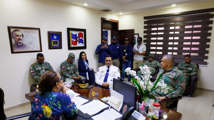 Migración coordina acciones con autoridades de Santiago y Hermanas Mirabal para enfrentar migración irregular Migración coordina acciones con autoridades de Santiago y Hermanas Mirabal para enfrentar migración irregular