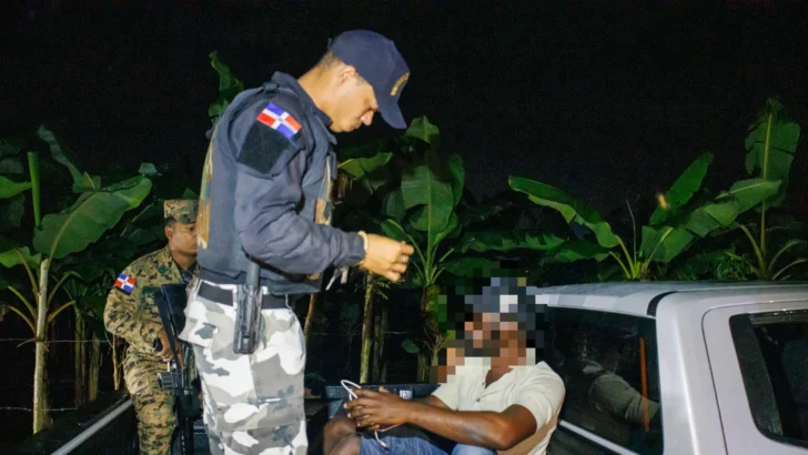 Migración detiene a 2,700 extranjeros irregulares y repatría a 2,347 Migración detiene a 2,700 extranjeros irregulares y repatría a 2,347