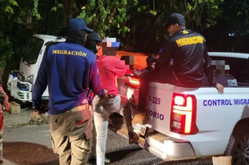 Migración detuvo a 1,859 extranjeros indocumentados y deportó a 2,342 el fin de semana Migración detuvo a 1,859 extranjeros indocumentados y deportó a 2,342 el fin de semana