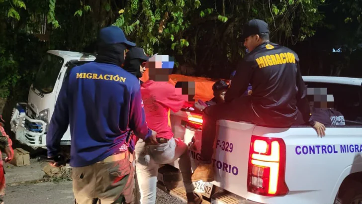 Migración detuvo a 1,859 extranjeros indocumentados y deportó a 2,342 el fin de semana Migración detuvo a 1,859 extranjeros indocumentados y deportó a 2,342 el fin de semana