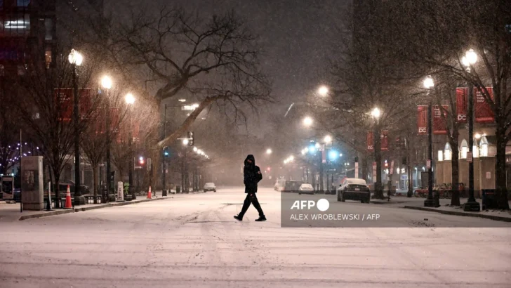 Gigantesca tormenta de nieve y hielo ya azota a EEUU Gigantesca tormenta de nieve y hielo ya azota a EEUU