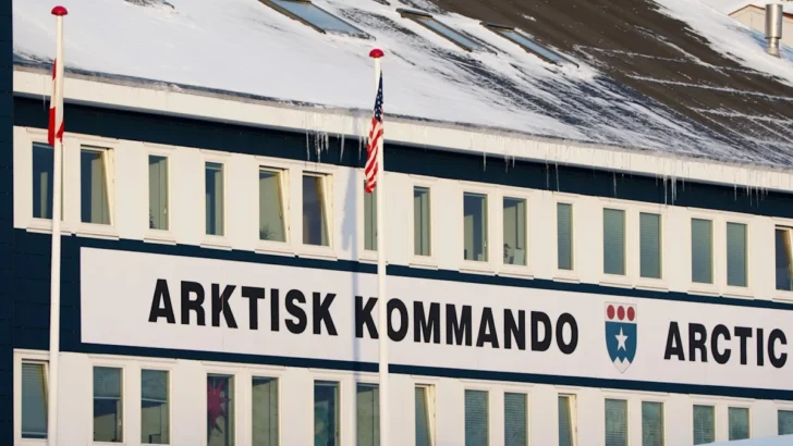 Los soldados alemanes alemanes abandonan Groenlandia tras completar misión de exploración Los soldados alemanes alemanes abandonan Groenlandia tras completar misión de exploración