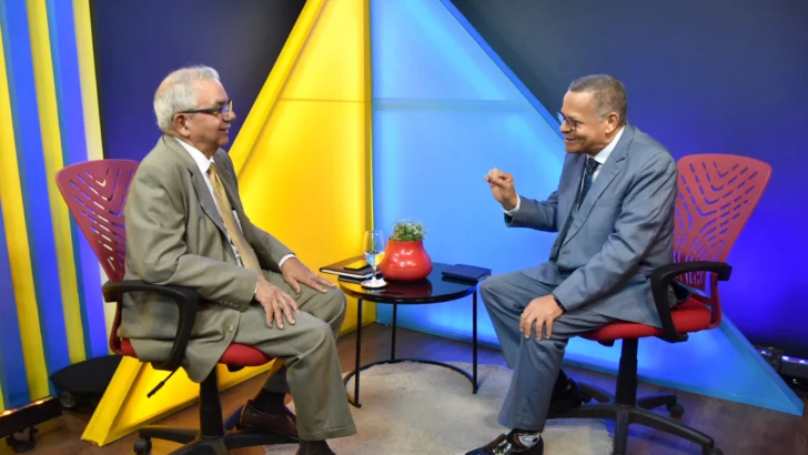 Correctivos a Senasa serán aplicados en otras instituciones con debilidades, dice Arismendi Díaz Santana Correctivos a Senasa serán aplicados en otras instituciones con debilidades, dice Arismendi Díaz Santana