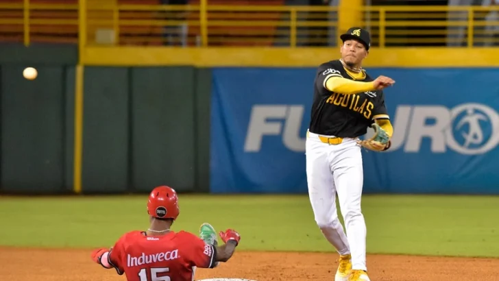 Los Gigantes ganan su primer partido, frenan en seco a los Toros y Águilas vencen a Leones Los Gigantes ganan su primer partido, frenan en seco a los Toros y Águilas vencen a Leones