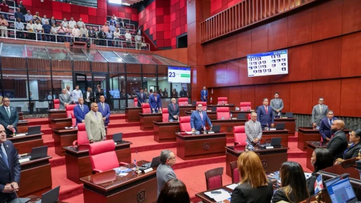 Senado aprueba ley para reconocer deudas del Estado por obras ejecutadas sin contrato desde 1996