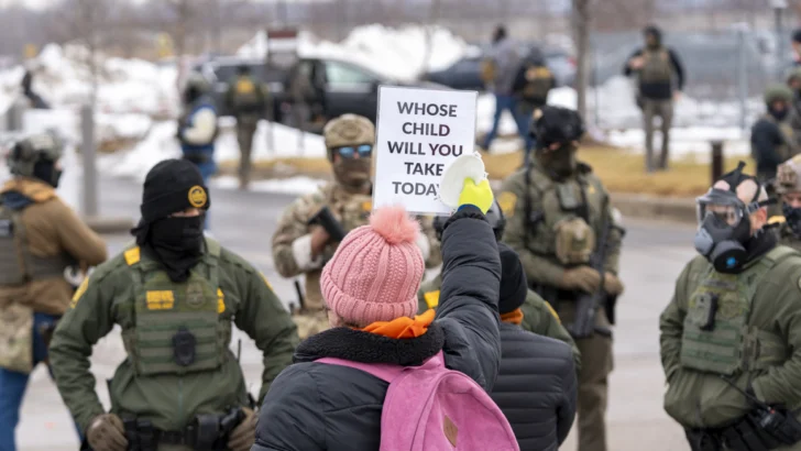 El Gobierno de EE.UU. asegura que 650.000 inmigrantes irregulares han sido deportados