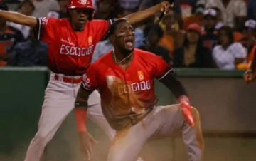 LIDOM RESULTADO: Los Leones del Escogido vuelven a rugir y dominan 2-0 la final del béisbol invernal dominicano