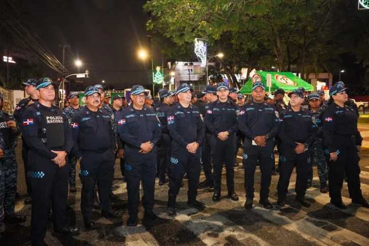 Director general PN supervisa operativos en distintos puntos del Gran Santo Domingo Director general PN supervisa operativos en distintos puntos del Gran Santo Domingo