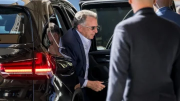 Irán pide a Estados Unidos abandonar sus 'exigencias excesivas' Irán pide a Estados Unidos abandonar sus 'exigencias excesivas'