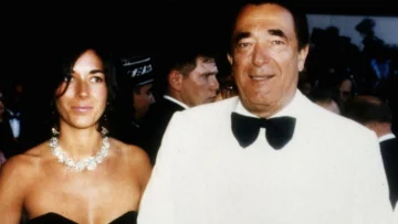 Quién era el controversial magnate Robert Maxwell, el padre de Ghislaine Maxwell, la única condenada por el caso Epstein
