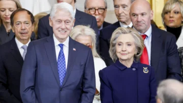 Los Clinton, ante el Congreso por el caso Epstein: ¿qué señalan los archivos sobre ellos?
