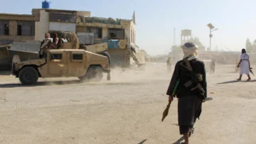 Pakistán se declara en guerra abierta contra Afganistán tras unos mortíferos ataques Pakistán se declara en guerra abierta contra Afganistán tras unos mortíferos ataques