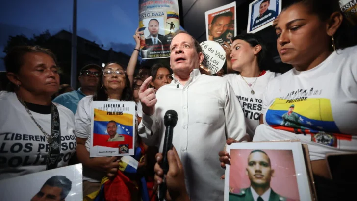 Dirigente opositor venezolano vuelve a prisión horas después de su excarcelación