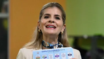 La oficialista Laura Fernández ganaría en primera vuelta las elecciones presidenciales de Costa Rica, según el recuento con más del 50% de votos escrutados La oficialista Laura Fernández ganaría en primera vuelta las elecciones presidenciales de Costa Rica, según el recuento con más del 50% de votos escrutados