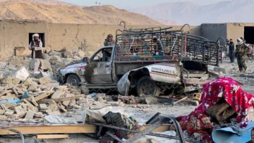 Pakistán ataca Kabul y otras ciudades en Afganistán mientras aumentan los enfrentamientos transfronterizos