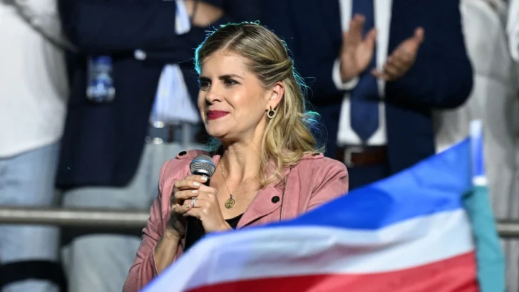 Inicia elección presidencial costarricense con aliada de Trump como favorita Inicia elección presidencial costarricense con aliada de Trump como favorita