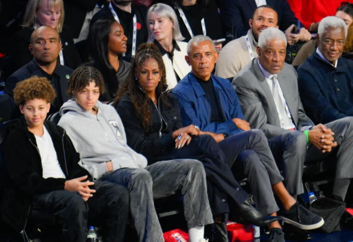  LOS ANGELES, CA - FEB 15: <span class=