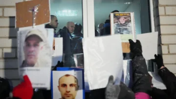 Ucrania y Rusia intercambian cuerpos de soldados muertos antes de conversaciones entre EE. UU. y Kiev Ucrania y Rusia intercambian cuerpos de soldados muertos antes de conversaciones entre EE. UU. y Kiev