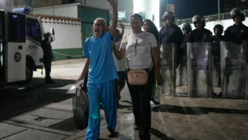 VenezuelaHoy: 17 presos políticos son excarcelados; familiares de detenidos inician huelga de hambre