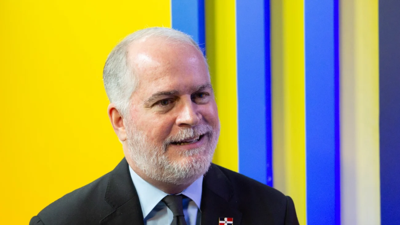 Alejandro Fernández, de la SIB, reafirma seguridad y solvencia del sistema financiero Alejandro Fernández, de la SIB, reafirma seguridad y solvencia del sistema financiero